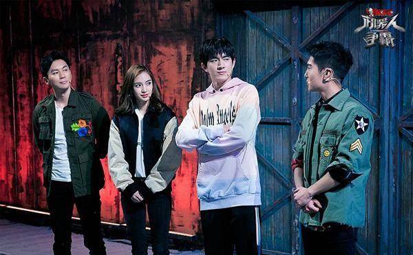 上演现实版未播先“火”<strong></p>
<p>火币网国际版</strong>，网综《机器人争霸》现场出事故！