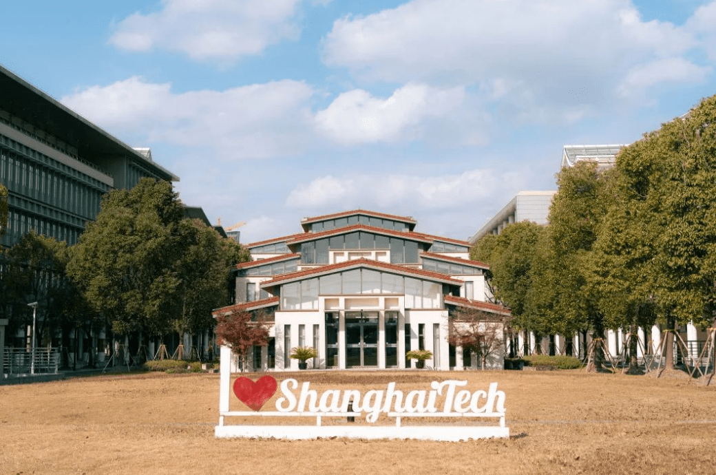 电子科技大学<strong></p>
<p>南方大数据</strong>，南方科技大学和上海科技大学排名数据及经费数据