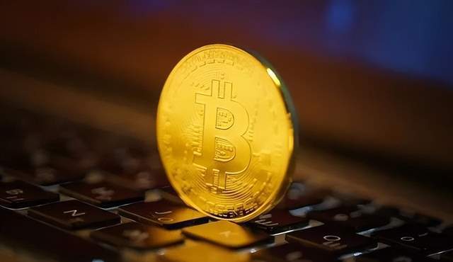 黄金和白银飙升至历史新高：比特币会是下一个吗<strong></p>
<p>vrc虚拟币是比特币吗</strong>？