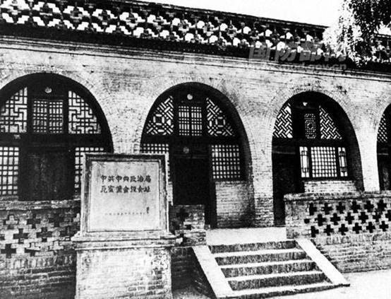 王立华：林彪、彭德怀都反对<strong></p>
<p>虚拟币价值网址</strong>，毛泽东何以赌上红军全部家底，决意东征？