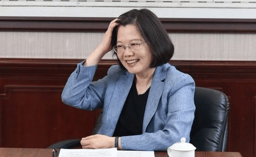 果然没让大陆失望！蔡英文凌晨返台<strong></p>
<p>虚拟币价值网址</strong>，下飞机前讲出3个词，民进党底牌打光