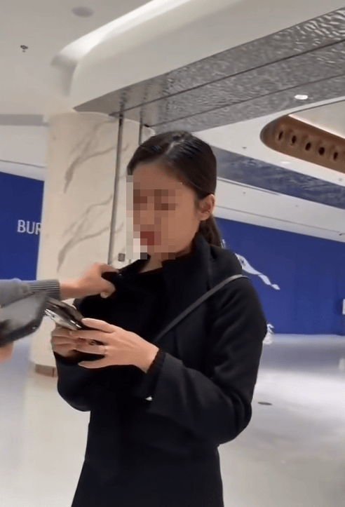 叫顾客“爸爸”遭原配上门大闹的LV柜姐已报警<strong></p>
<p>虚拟币取消场外交易所</strong>，法学专家：原配行为可能侵权