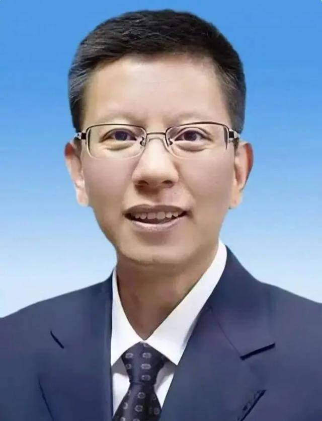 卸任市委书记3天后<strong></p>
<p>虚拟币WSC</strong>，55岁的他任省政府党组成员！