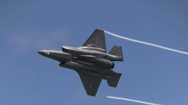美军：飞行员慌乱中弃机弹射时<strong></p>
<p>虚拟币app源代码</strong>，F-35战机并未失控