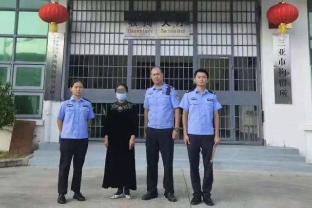 飞机航行途中吸烟<strong></p>
<p>chat虚拟币</strong>，两女子被三亚警方拘留
