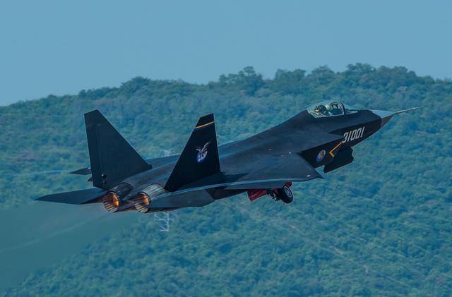 解放军太会整活了！歼35A的背后<strong></p>
<p>虚拟币推广任务</strong>，还有个“哥哥”没登场？