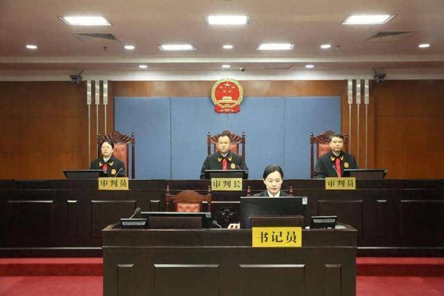涉案超5200万<strong></p>
<p>赠送客户虚拟币</strong>！山东潍坊市综合保税区原党工委副书记、管委会主任徐洪吉一审获刑16年