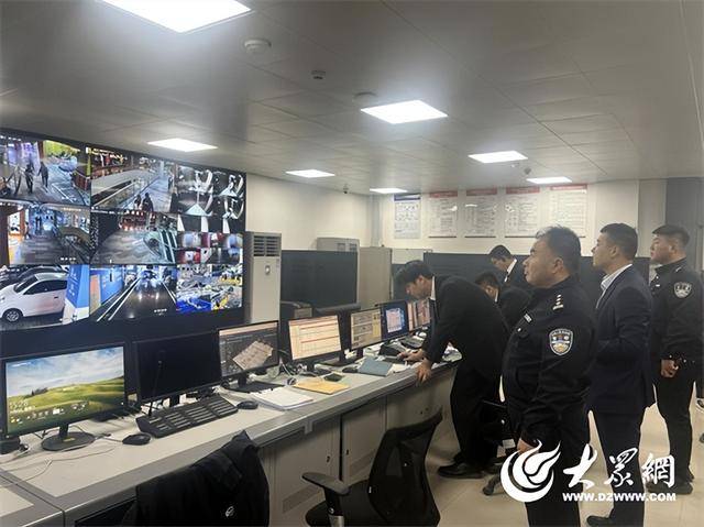 山东济宁一女孩在商场坠亡<strong></p>
<p>虚拟币提现人民币</strong>，其倚靠的扶梯玻璃护栏疑似脱落，警方回应