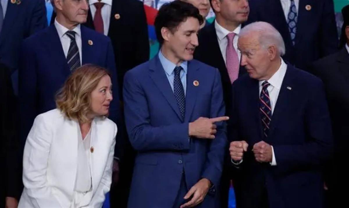 G20峰会“全家福”史上第一次重拍<strong></p>
<p>315打击虚拟币</strong>，拜登赶上任内最后一张“大合影”，此前白宫否认“被冷落”