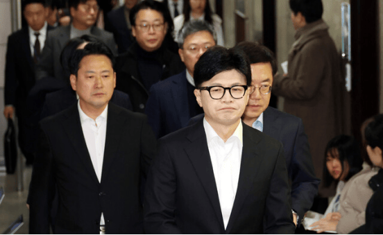 最新<strong></p>
<p>虚拟币场外交易</strong>！韩媒：韩执政党代表要求尹锡悦退党、总统府官员和国防部长官全体辞职