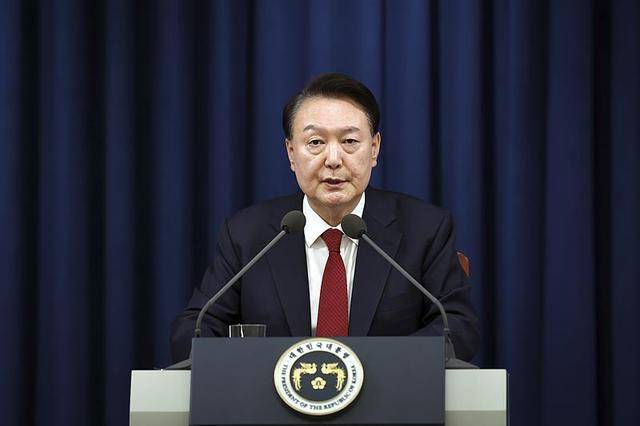 混乱一夜后的韩国：“<strong></p>
<p>虚拟币上币白皮书书写流程</strong>我不想再选法律界出身的总统” ｜国际观察