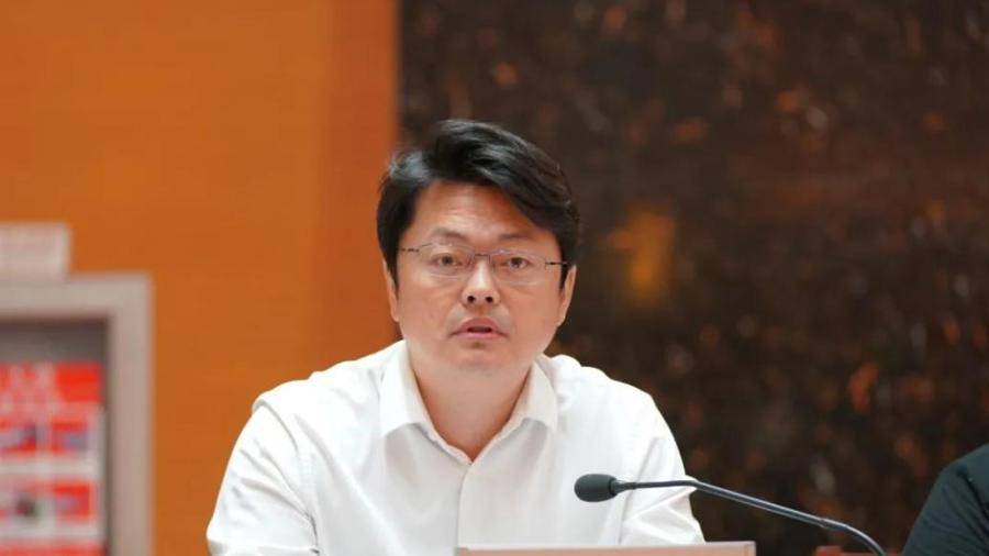 北京拟提名两位区长人选<strong></p>
<p>虚拟币上币白皮书书写流程</strong>，有一位“80后”