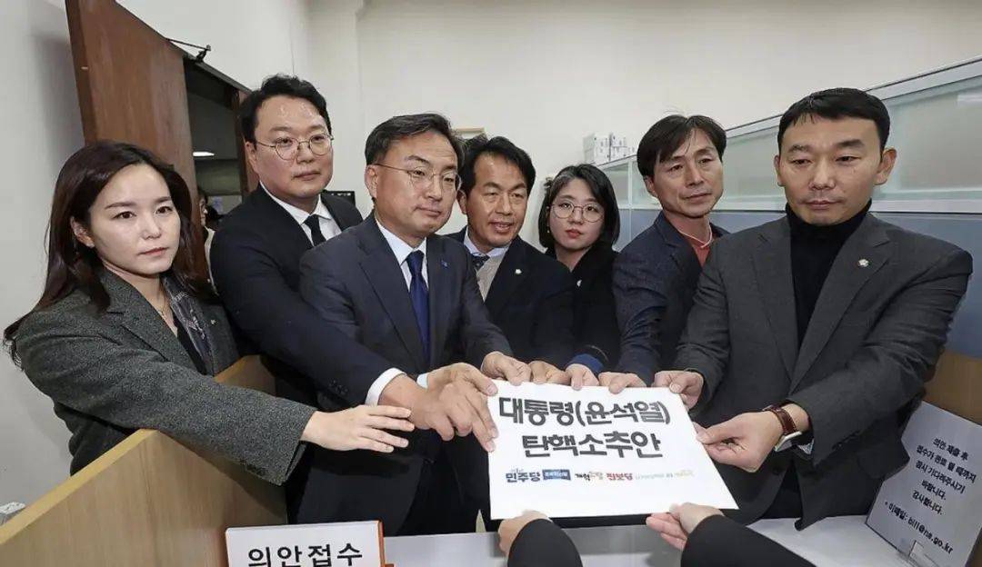 尹锡悦险中求稳：戒严风波逆转<strong></p>
<p>用电脑开挖虚拟币</strong>，国民力量党撑腰，李在明盼破局！