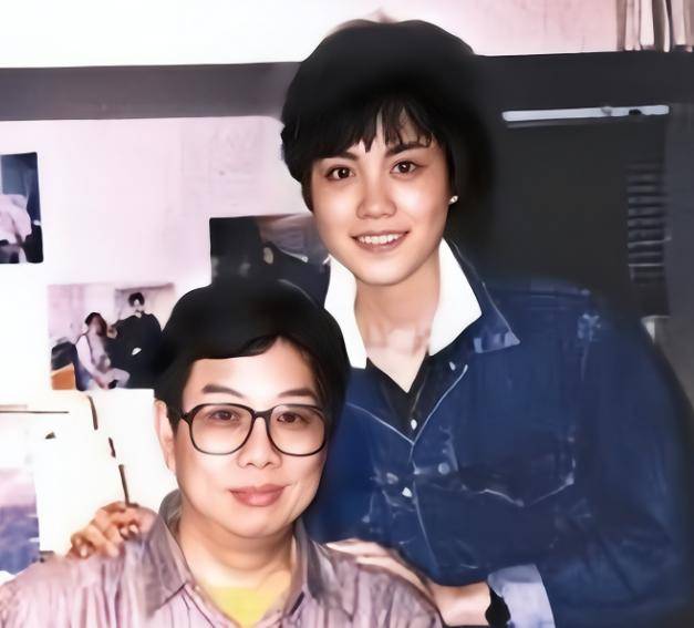 谢霆锋为何不爱年轻漂亮的张柏芝<strong></p>
<p>普通电脑能挖那种虚拟币</strong>，偏偏对55岁王菲，如此痴情？