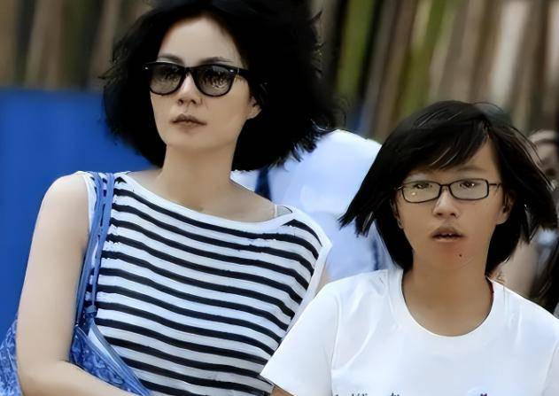 谢霆锋为何不爱年轻漂亮的张柏芝<strong></p>
<p>普通电脑能挖那种虚拟币</strong>，偏偏对55岁王菲，如此痴情？