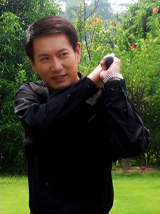 “坏人专业户”姚刚：一生无妻无子<strong></p>
<p>虚拟币全球</strong>，如今53岁在千万豪宅一个人住