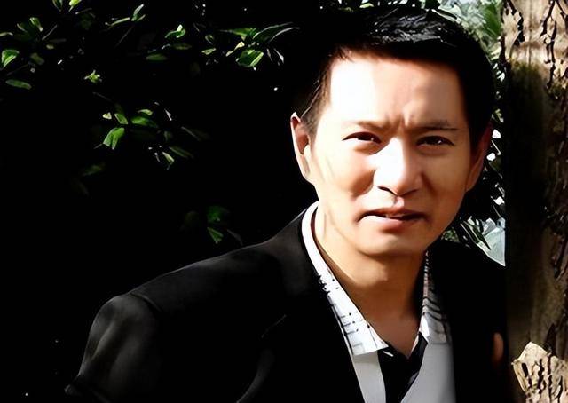 “坏人专业户”姚刚：一生无妻无子<strong></p>
<p>虚拟币全球</strong>，如今53岁在千万豪宅一个人住