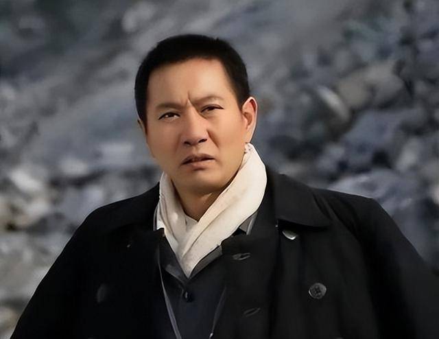 “坏人专业户”姚刚：一生无妻无子<strong></p>
<p>虚拟币全球</strong>，如今53岁在千万豪宅一个人住
