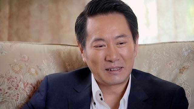 “坏人专业户”姚刚：一生无妻无子<strong></p>
<p>虚拟币全球</strong>，如今53岁在千万豪宅一个人住