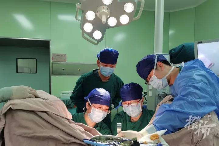 “我肚子里有个东西<strong></p>
<p>虚拟币返点怎么做会计处理</strong>，是活的！”浙江78岁奶奶一句话惊呆众人