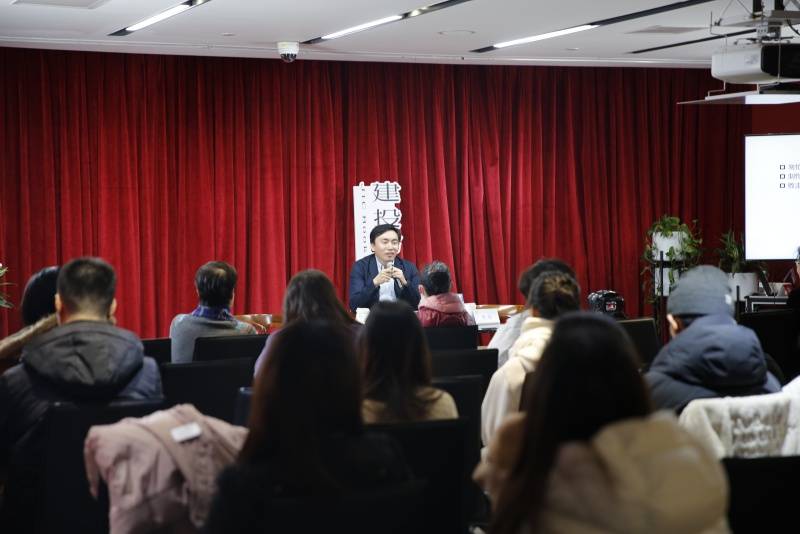 送外卖的北大博士后陈龙：数据控制下<strong></p>
<p>虚拟币类型</strong>，骑手究竟是一份怎样的职业