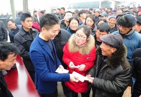 多位老师回应“刘强东发10万现金”<strong></p>
<p>虚拟币新手指南</strong>，师生旧合照曝光