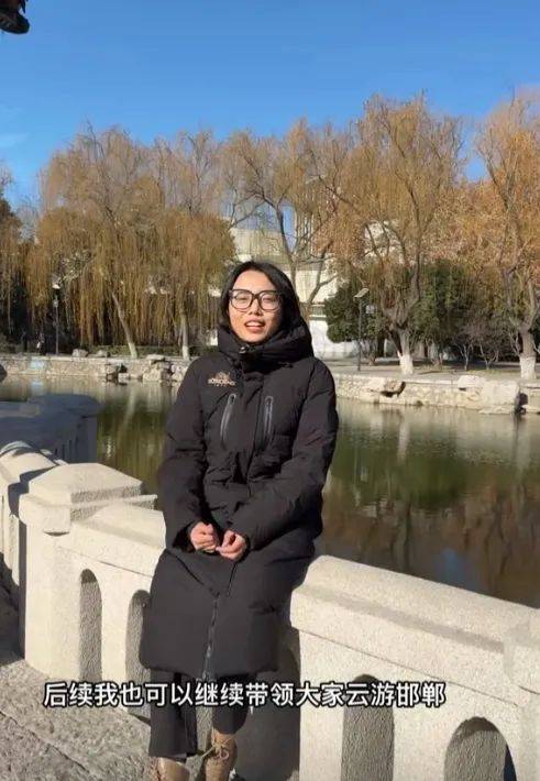 鸡窝头女士收拾漂亮上班了<strong></p>
<p>虚拟币新手指南</strong>！精致一年潦草一天爆红