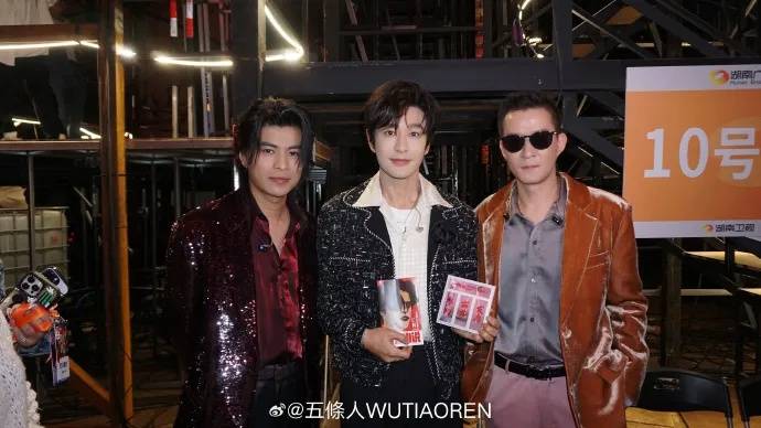 知名乐队买衣服表演后再退款<strong></p>
<p>虚拟币新手指南</strong>？造型师回应