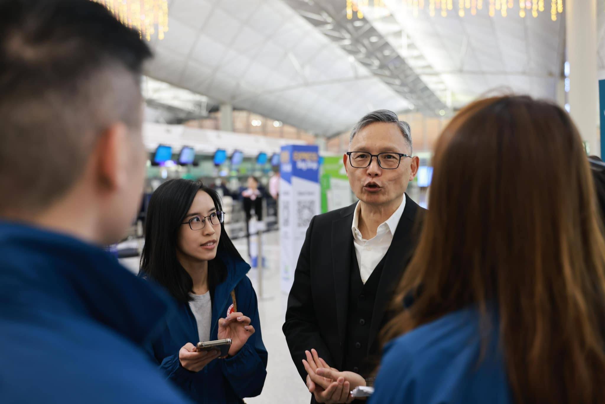 仍有12名港人被困缅甸<strong></p>
<p>中国监管打击虚拟币</strong>，香港派专责小组前往泰国跟进