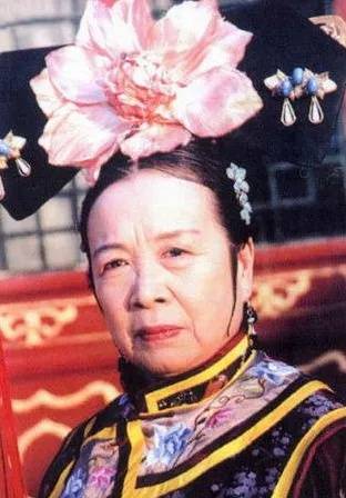 89岁“容嬷嬷”李明启：我要是40岁多好<strong></p>
<p>微信虚拟q币充值二维码</strong>，还能做很多事情