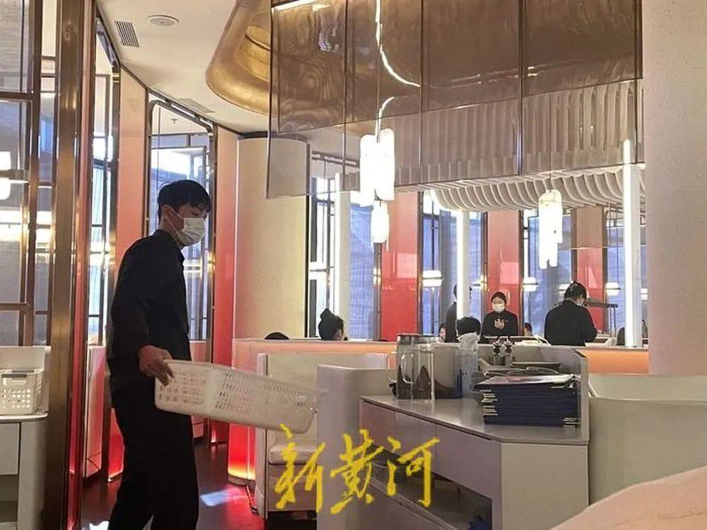 “张兰封号”风波后的麻六记：线下门店直播意外爆火<strong></p>
<p>虚拟币最新上市</strong>，济南店直播间当日点赞超1665万