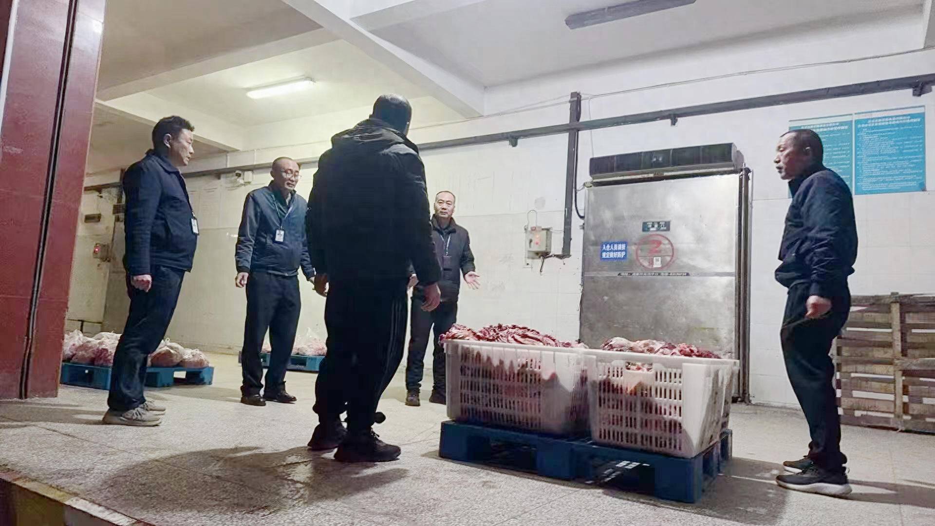 给活牛插管注水每头增重80斤！四川荣县警方破获一起售卖注水牛肉案<strong></p>
<p>2018虚拟币牛市</strong>，5人被抓