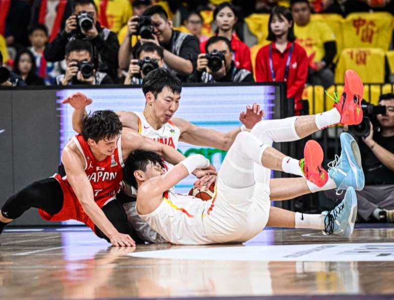 42分大胜<strong></p>
<p>2018虚拟币牛市</strong>！亚预赛中国男篮复仇日本 赵睿16+8+5