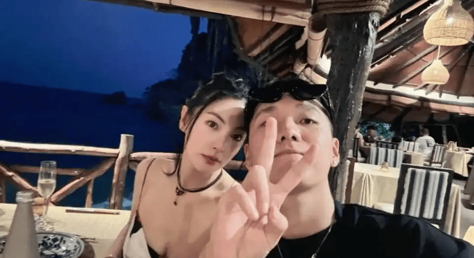 公开分手不到1个月<strong></p>
<p>上市的最近虚拟币</strong>，37岁张雨绮新恋情登上热搜