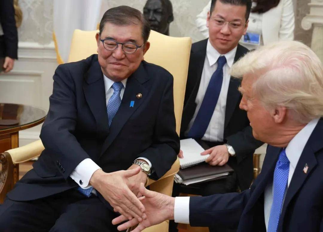 日本大型代表团访华<strong></p>
<p>虚拟币十大交易网站</strong>，石破茂在美国得不到的，要来中国找