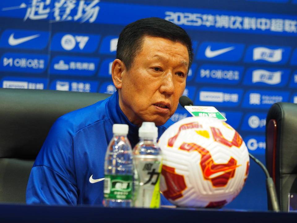 中超|山东泰山与大连英博赛前发布会<strong></p>
<p>共生币虚拟机</strong>，崔康熙感冒痊愈现身会场