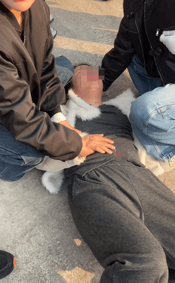山东一单亲妈妈直播间阻止网友辱骂“唐宝”少年遭上门殴打<strong></p>
<p>艾拉尔虚拟币</strong>，警方：已受理案件，正调查
