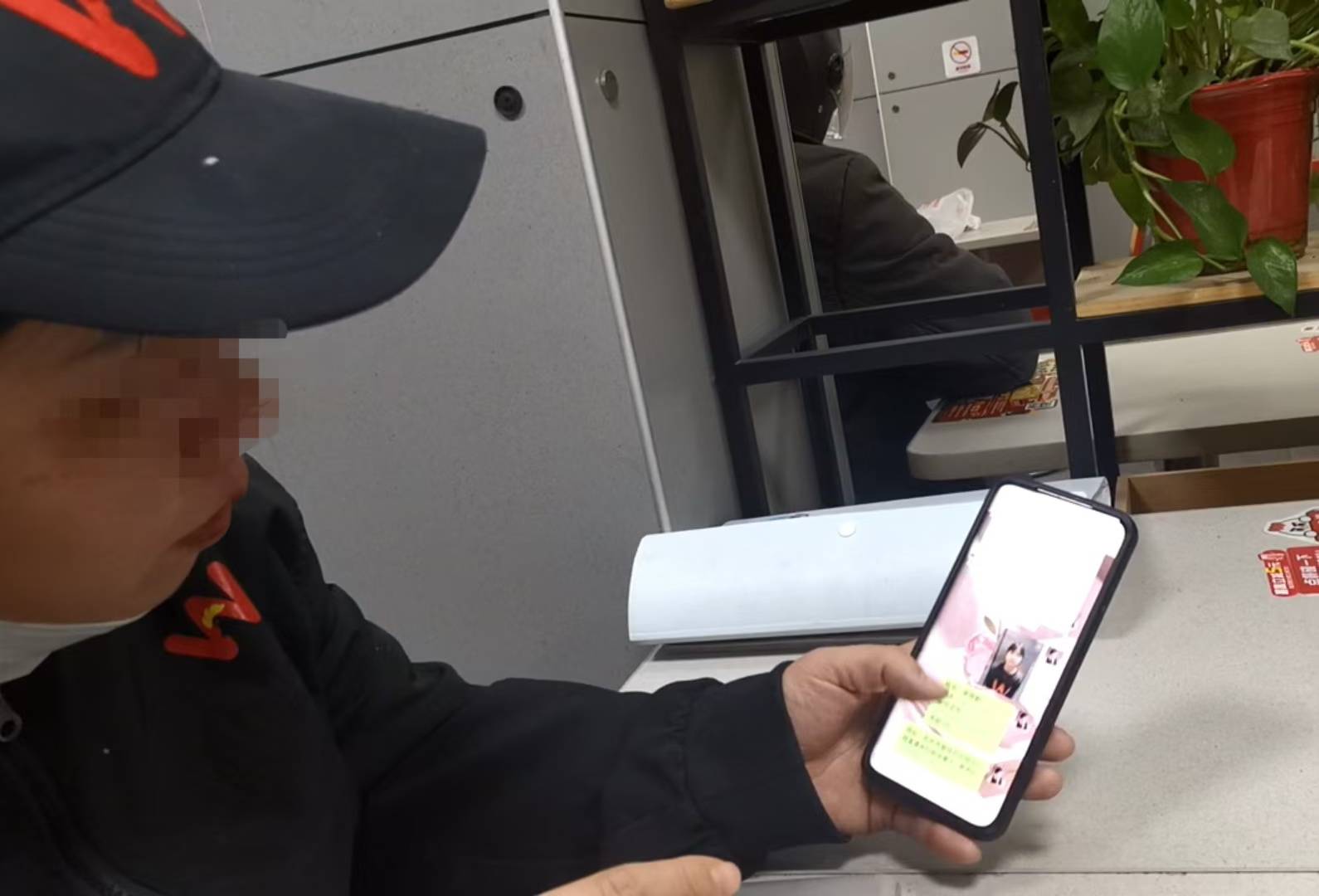 卧底华莱士两家门店：过期食材换签续命<strong></p>
<p>各种虚拟币好看</strong>，炸油酸价超标易引腹泻