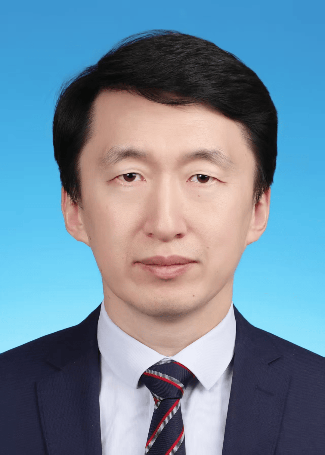 “75后”赵鹏<strong></p>
<p>各种虚拟币好看</strong>，已任西藏自治区政府党组成员