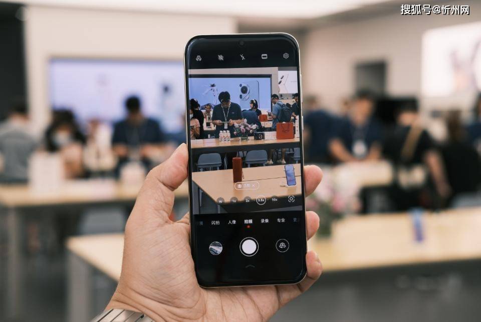 华为再次妥协<strong></p>
<p>实时行情虚拟币</strong>，不好卖就降价，16GB+512GB顶尖旗舰突降3600元！