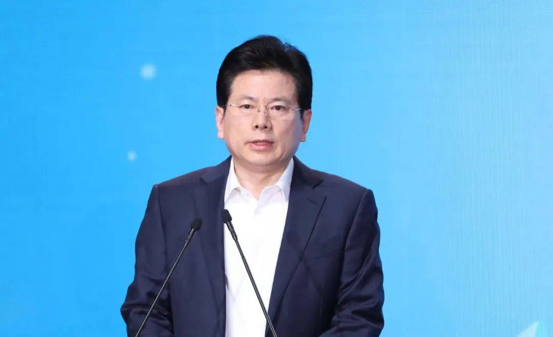 张建春<strong></p>
<p>zil的虚拟币</strong>，非法收受巨额财物