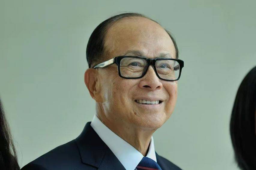 “求饶”晚了！最后一小时被无限期冻结<strong></p>
<p>zil的虚拟币</strong>，李嘉诚搬起石头砸自己的脚