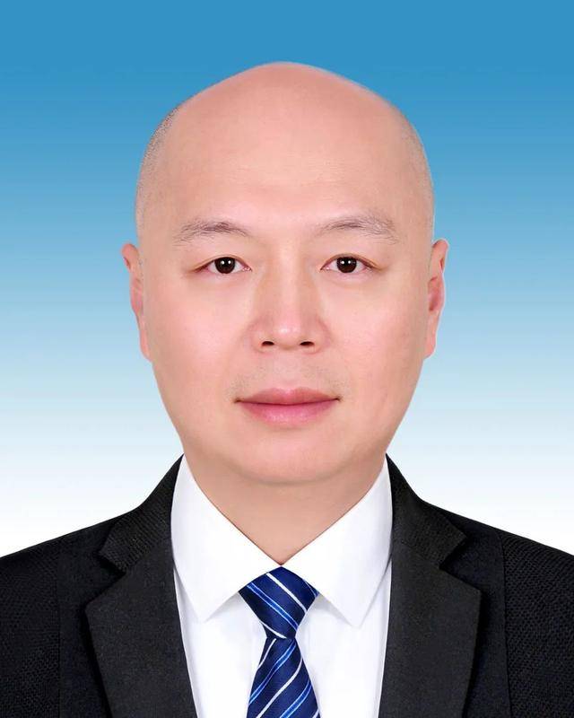 福建4位干部履新<strong></p>
<p>wicc虚拟币价格</strong>，2位升副厅