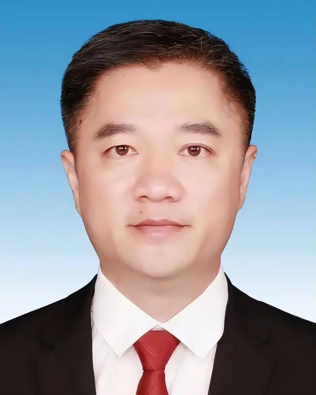 福建4位干部履新<strong></p>
<p>wicc虚拟币价格</strong>，2位升副厅