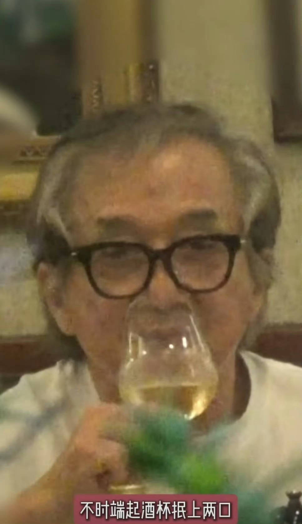 71岁成龙头发花白<strong></p>
<p>tnt虚拟币团队</strong>！谢贤交代后事张纪中出了车祸还得养家…慢慢老去的他们让人泪目
