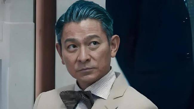 71岁成龙头发花白<strong></p>
<p>tnt虚拟币团队</strong>！谢贤交代后事张纪中出了车祸还得养家…慢慢老去的他们让人泪目
