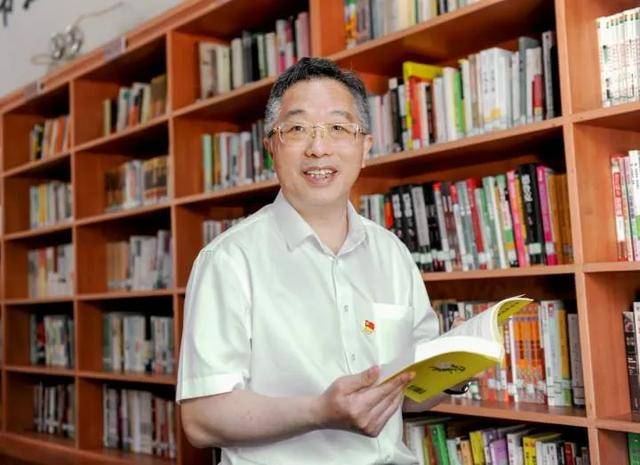 “颐云楼主人”<strong></p>
<p>如何建设虚拟币矿池</strong>，主动向省纪委投案