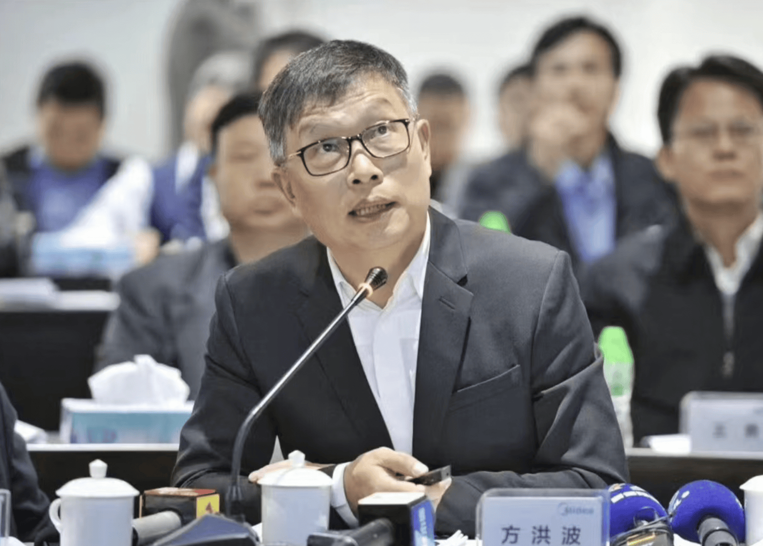 美的方洪波：我从来不加班<strong></p>
<p>怎么用虚拟币赚钱软件</strong>， 95%以上的加班都是形式主义