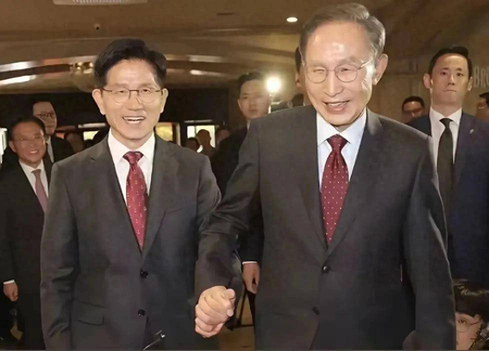 李在明胜利无望？李明博、朴槿惠联手<strong></p>
<p>虚拟币交易网充值</strong>，韩国大选进入白热化阶段！
