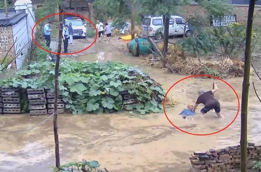 水中摔倒老人家属回应民警被免职：公开视频不是为了要处理谁<strong></p>
<p>icb虚拟币</strong>，挖排水沟后家门口积水已退